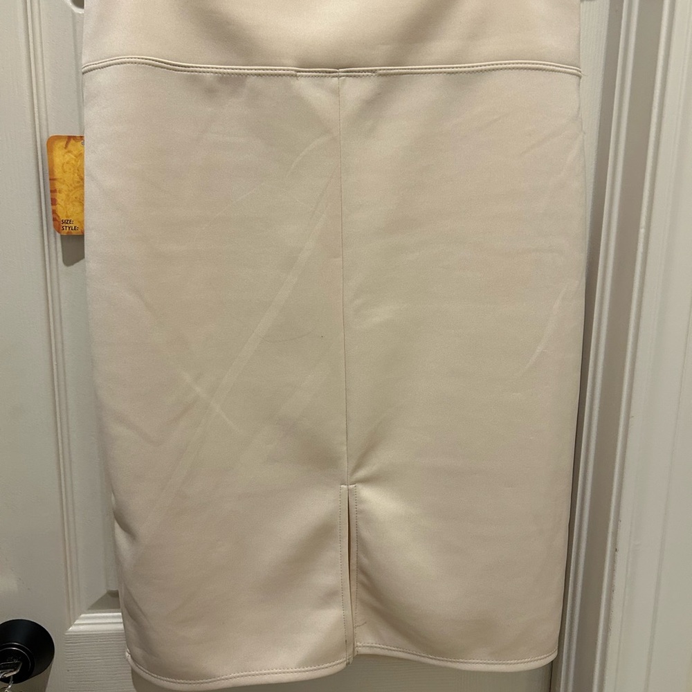 Hybrid & Company Cream Pencil Skirt 1X NWT